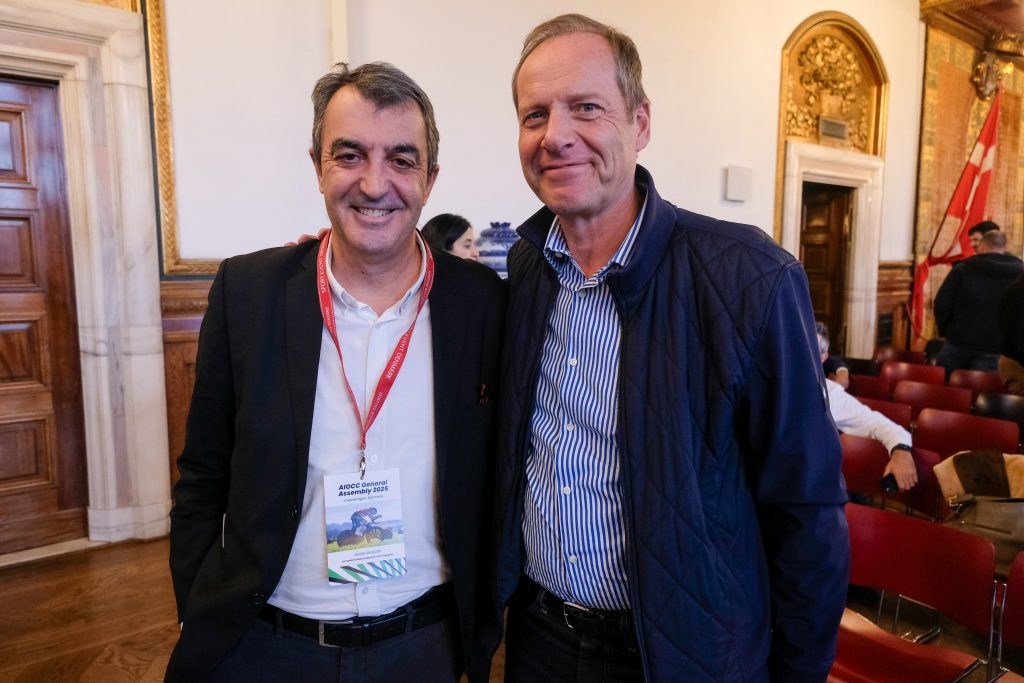 AIOCC’s newly appointed President Javier Guillen with Outgoing AIOCC President Christian Prudhomme. (Left to right)