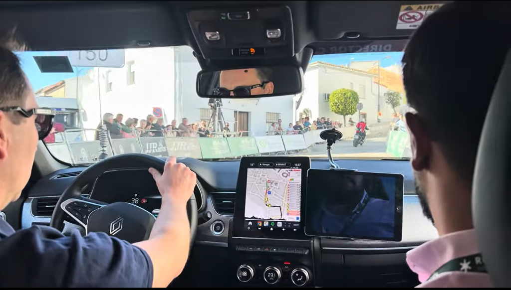 The VeloViewer WorldTour App in use in the race vehicle